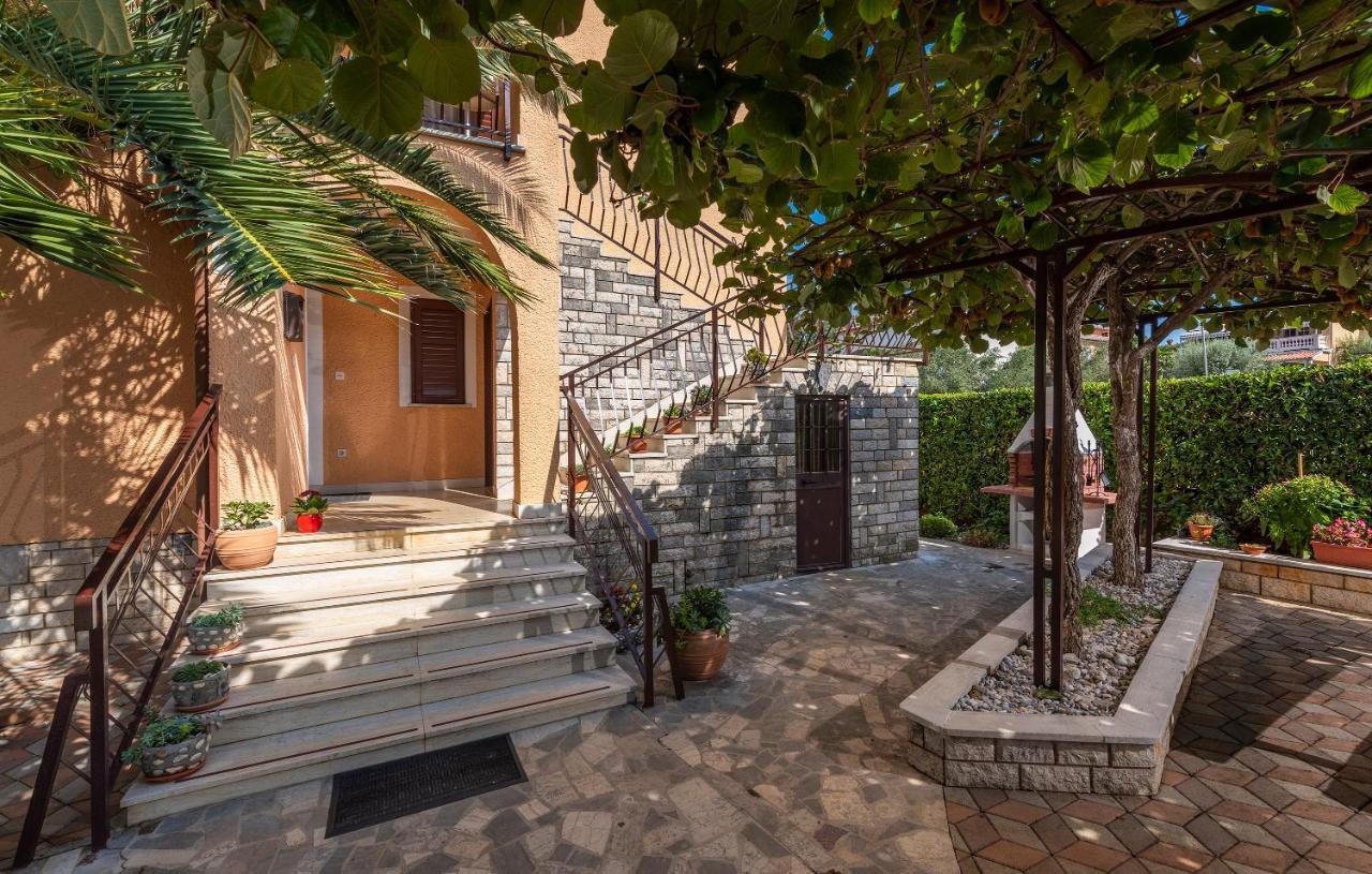 Apartments Feniks Пореч Екстер'єр фото