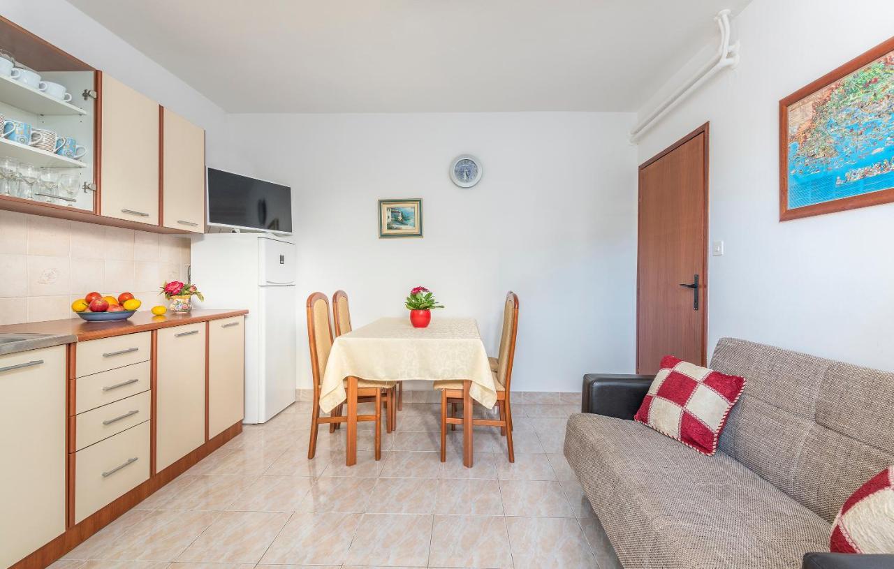 Apartments Feniks Пореч Екстер'єр фото